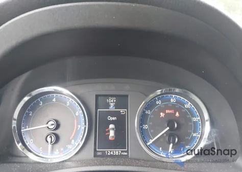 2017 Toyota Corolla Se z USA, uszkodzony, nr VIN 2T1BURHE9HC805305